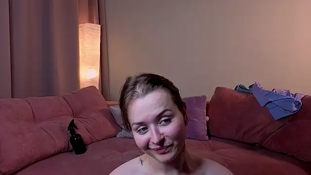 MeghanEdge Webcam-Show