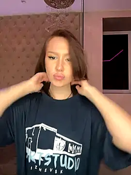 DianaGlow's Live Sex Cam Show