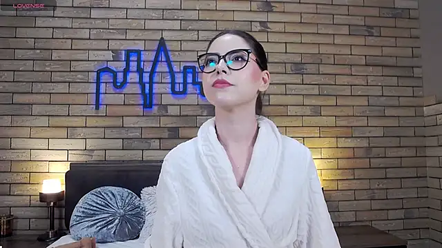 KaylaLewys' Live Sex Cam Show