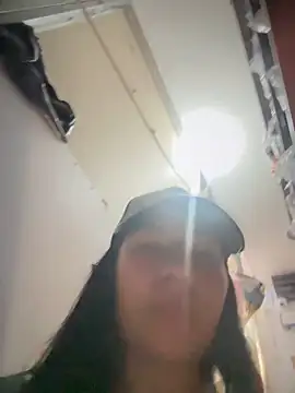 kim_monti webkamerás műsora