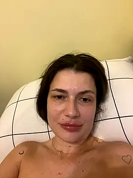 Cute_Erika webkamerás műsora
