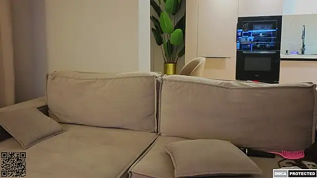 Exeltis' Webcam Show