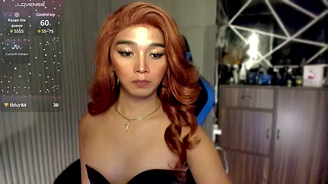 TrinityFucksYou's Live Sex Cam Show