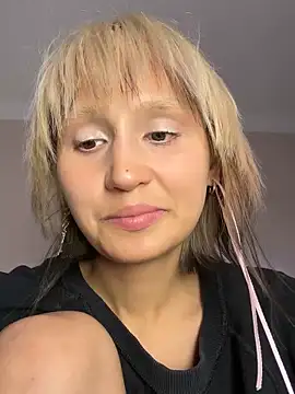 bigbabykiki's Webcam Show