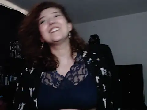Luz_delunaa's Webcam Show