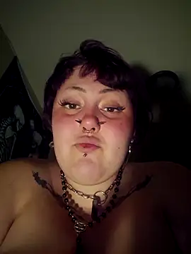 Cutegothcrybabyx's Webcam Show