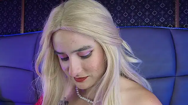 CandyQueenGold's Webcam Show