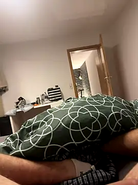 Bick_dick1997's Live Chat Room