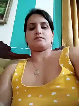 emmaxlina's Live Sex Cam Show