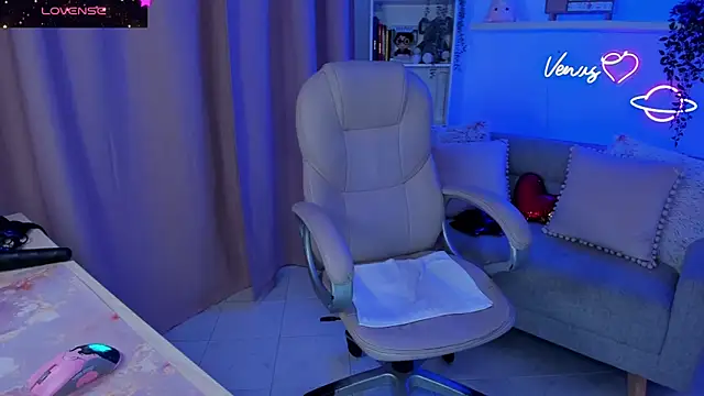 VenusIslove's Live Sex Cam Show