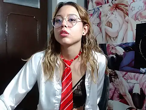 Khassia_Queen Show Webcam