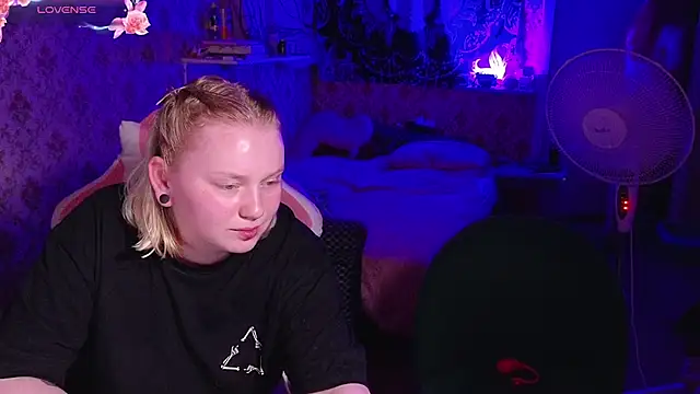 Radiants_two's Webcam Show