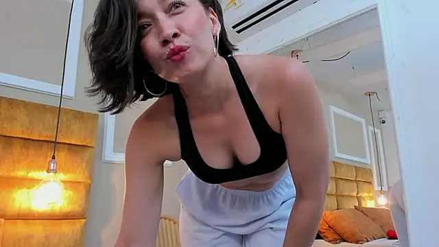 adarussell's Webcam Show