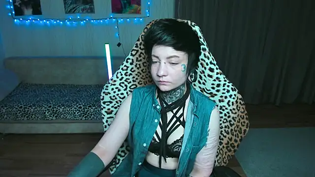 acid_trip1l's Webcam Show