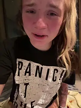 Cutiepiespanks' Webcam Show