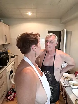 _lady_red_'s Webcam Show