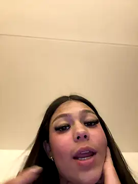 Alyshanon18's Webcam Show