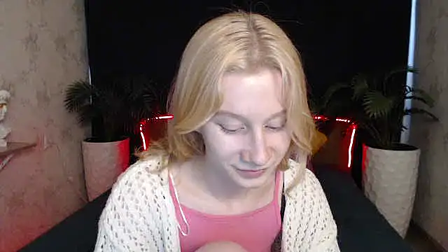 EnigmaSee's Webcam Show