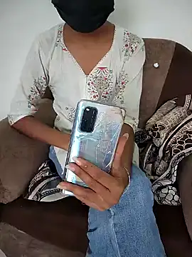 Aanchal_school_girl's Live Sex Cam Show