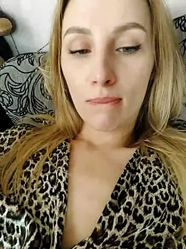 KsBrin20's Live Sex Cam Show
