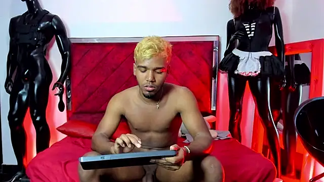 Webkamerová show straight_threesome