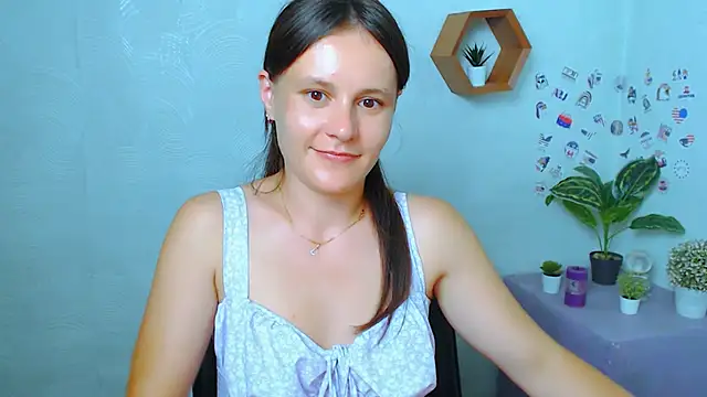 ValeriaHeart_'s Live Chat Room