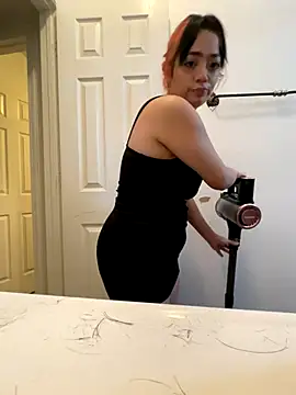 RacccoonBaby07's Webcam Show