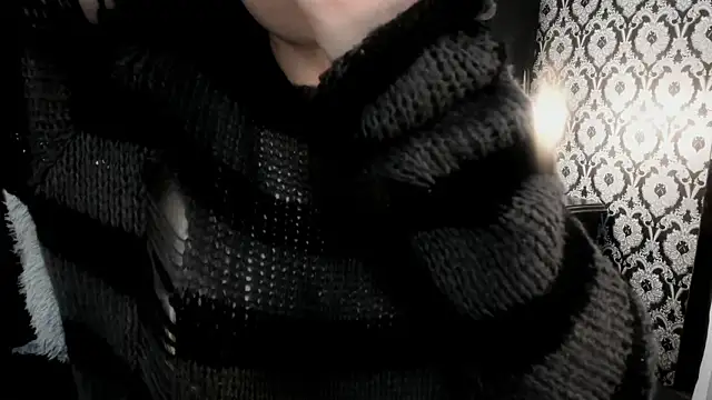Adeelinee's Webcam Show