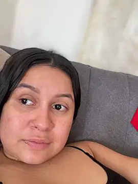 Pretty_Isadora's Webcam Show
