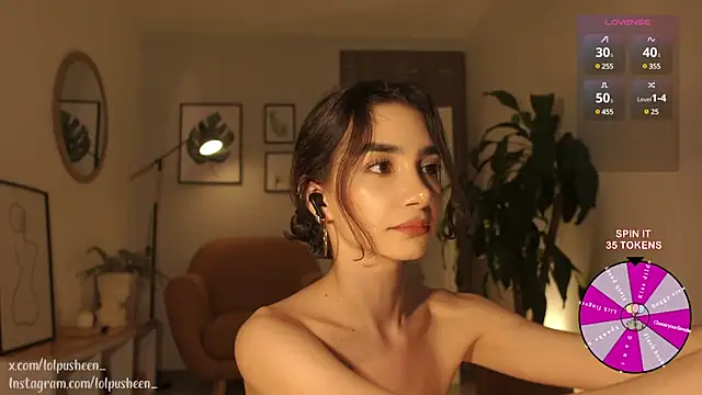 JulietteDee's Webcam Show
