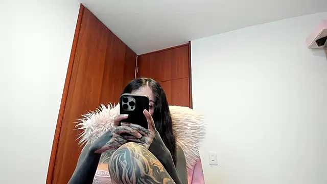 antoniaacxx's Webcam Show