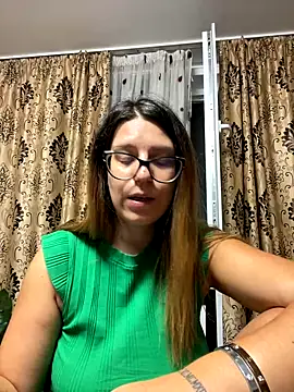 NadiraNoor's Webcam Show