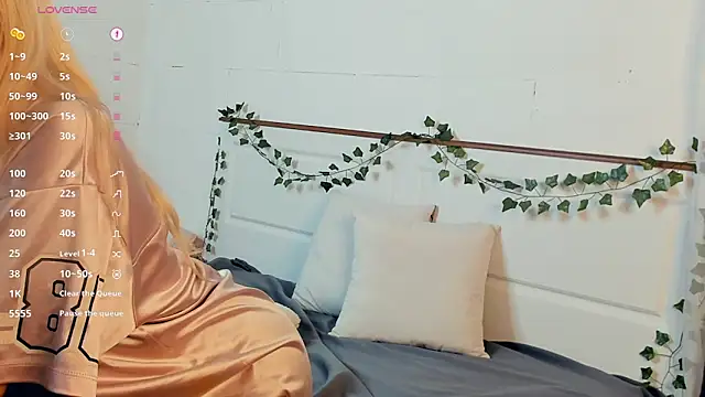 BonnieBodway's Webcam Show
