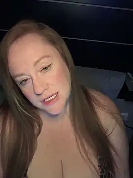 cinnatitties' Webcam Show