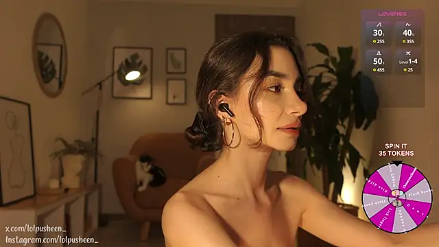 JulietteDee's Webcam Show