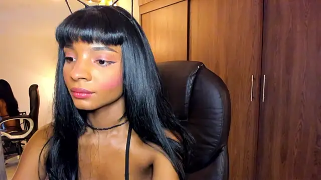 alikahouston4 Adlı Modelin Web Kamerası Şovu