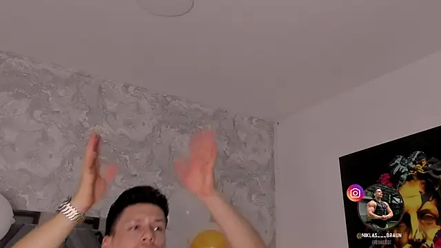 niklas_braun's Live Sex Cam Show