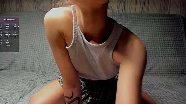 baby_kam's Webcam Show