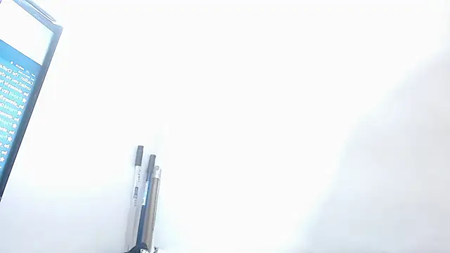 Sarabubbie's Webcam Show
