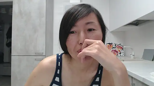 AlikaMoon's Live Sex Cam Show
