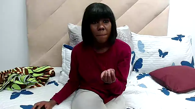 XXBUBBLYBARBIEXX's Webcam Show