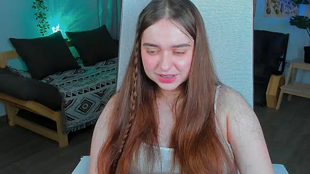 LiyaRavenswood's Webcam Show