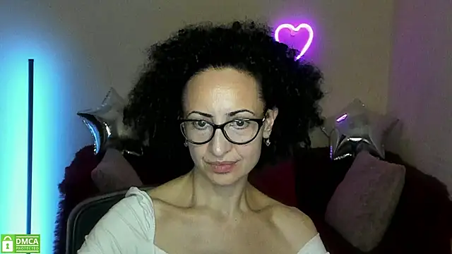 Arianasweety23's Webcam Show