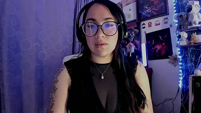 julibella_sweet's Webcam Show