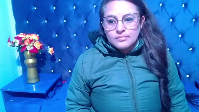 SaraThomso's Webcam Show