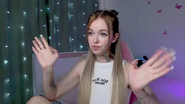 Naughty_Mable's Webcam Show