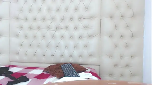 RosaliaCutte's Webcam Show