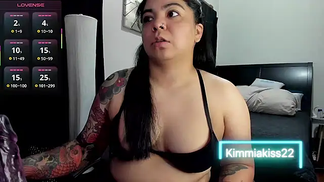kimmiakiss22 Webcam-Show