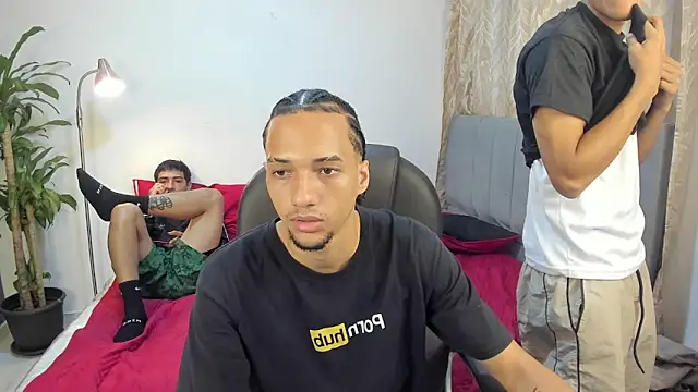boy_master77's Live Sex Cam Show