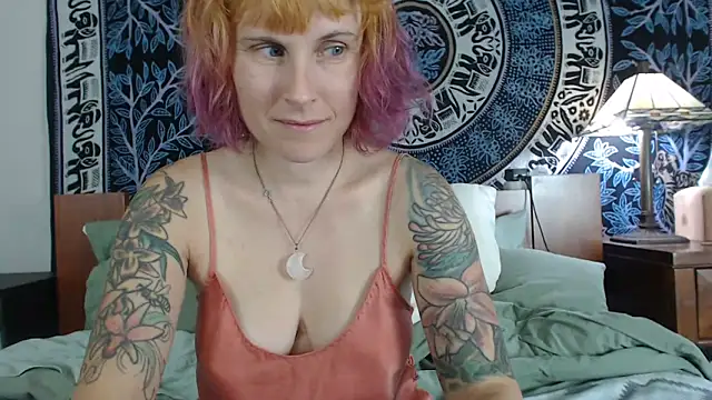 Cutikatxoxo's Webcam Show